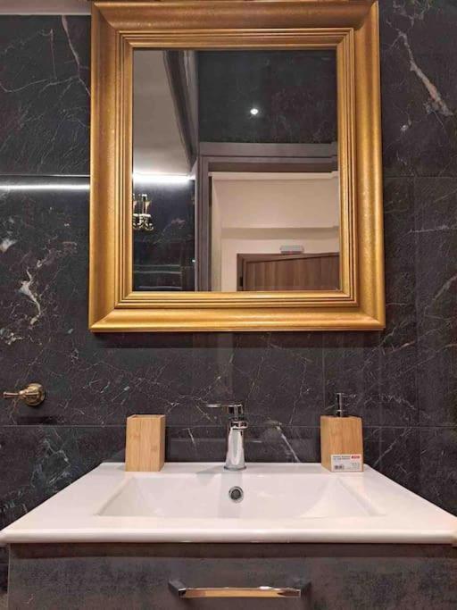 Royal Blue Grand Suite No 4 Piraeus Port Extérieur photo