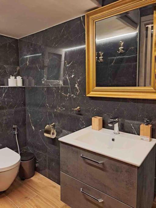 Royal Blue Grand Suite No 4 Piraeus Port Extérieur photo